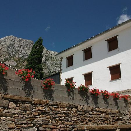 Apartamentos Arcos De Solana Vilas del Turbon 외부 사진
