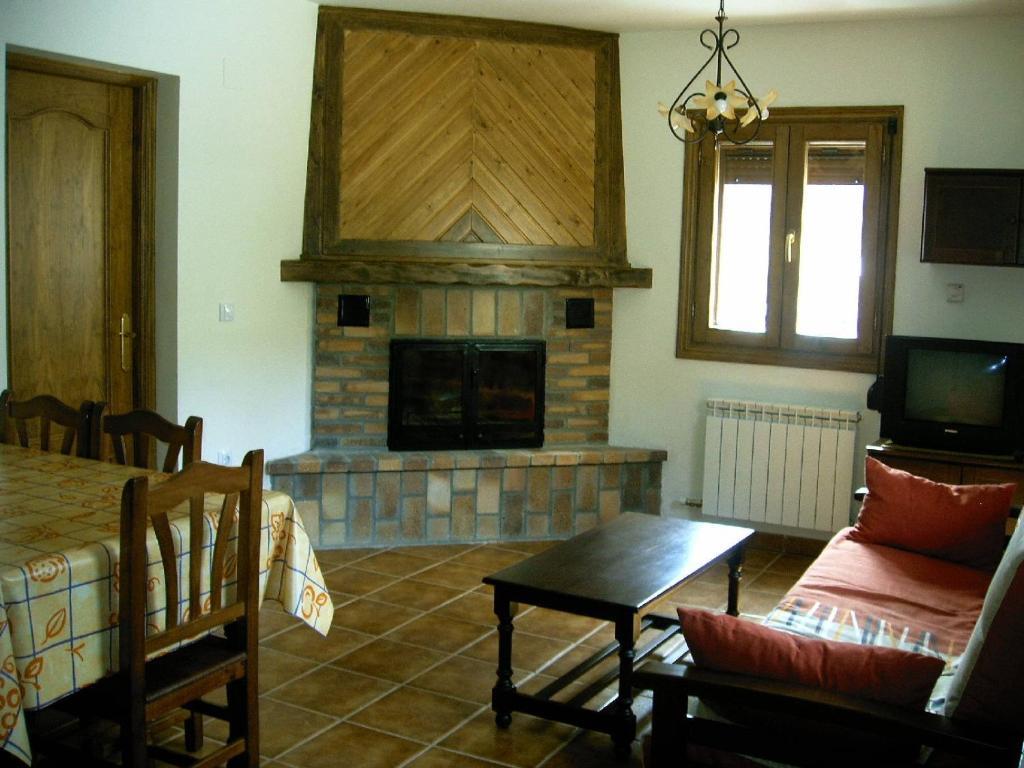 Apartamentos Arcos De Solana Vilas del Turbon 외부 사진